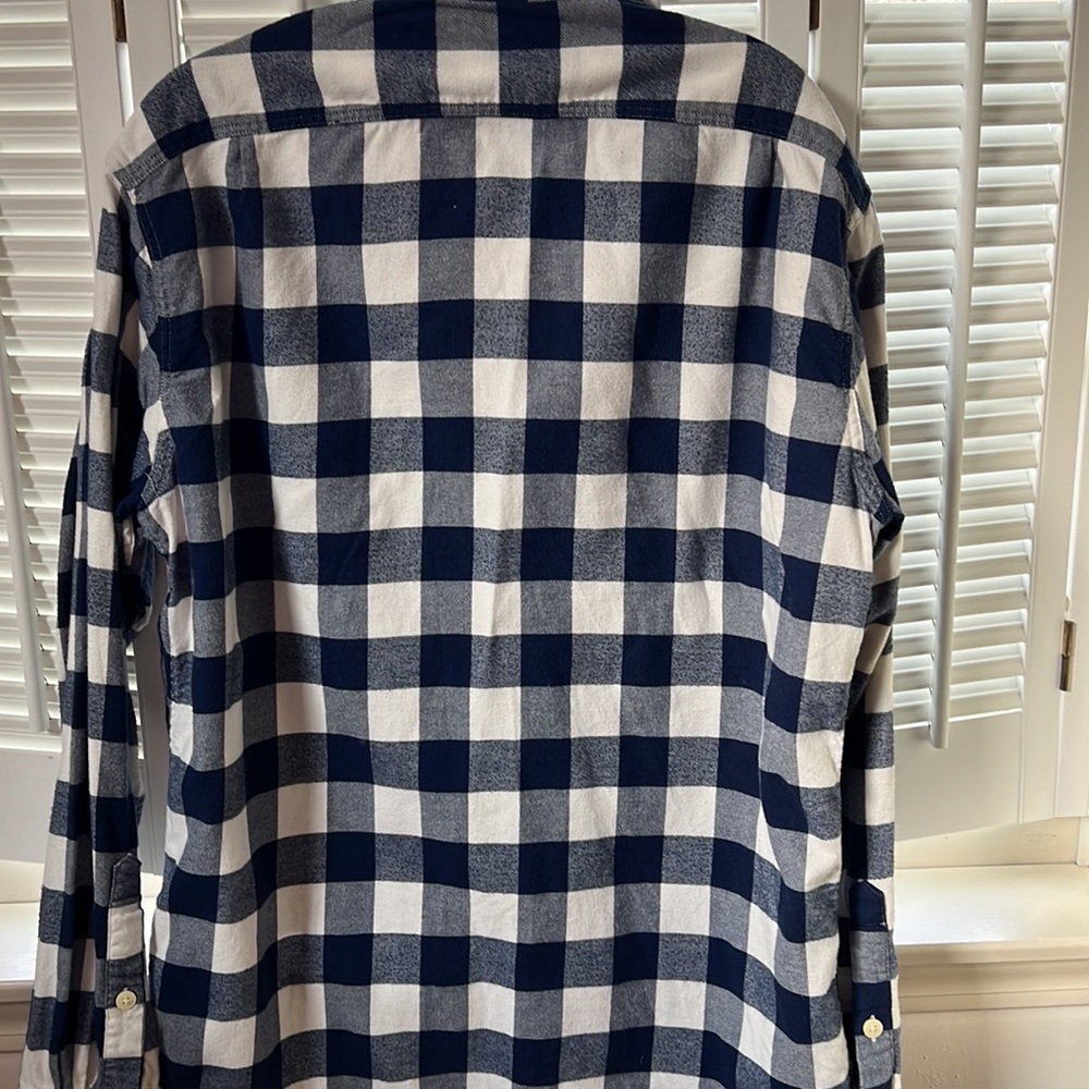 Blue and cream check in JCrew long sleeve flannel men’s shirt - Picture 4 of 5